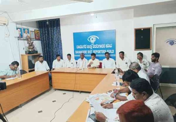 DVG-Press-meet